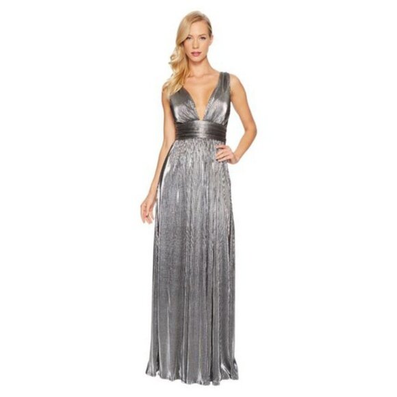 Laundry by Shelli Segal Metallic Gown - Picture 7 of 15